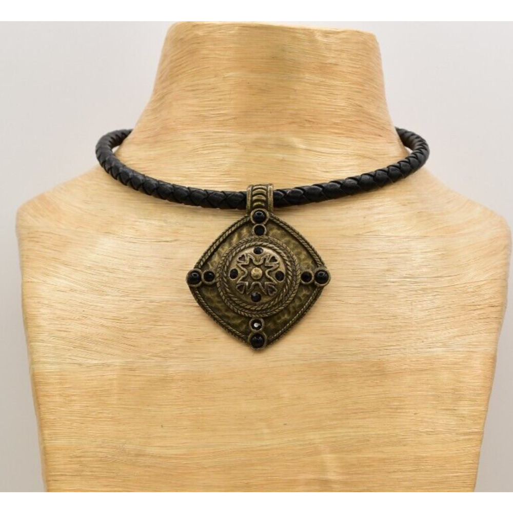 Vintage Choker Necklace Cabochon Black Leather Cord Chunky Brass Pendant Bin8